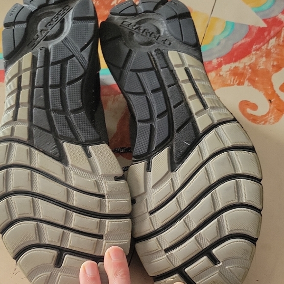 Under Armour Black and Gray Sneakers Mens 10 - Picture 4 of 4